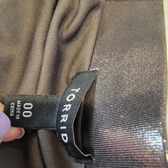 Torrid Metal Grey Liquid Shine Midi Skirt Size 00 ( Medium/Large) - Picture 9 of 17